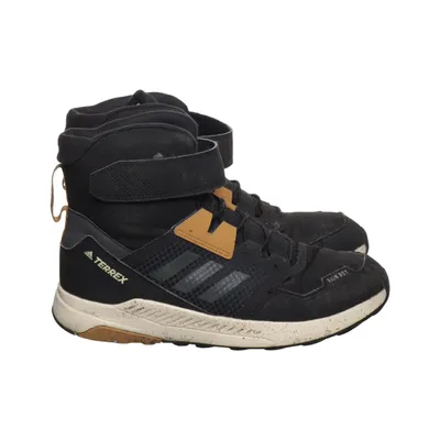 Hiking boots (FZ2611) from Adidas