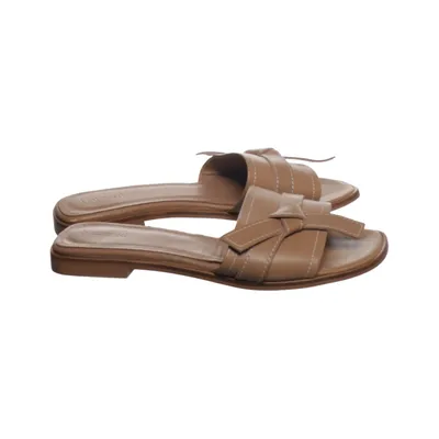 Mules (Beige) de Flattered