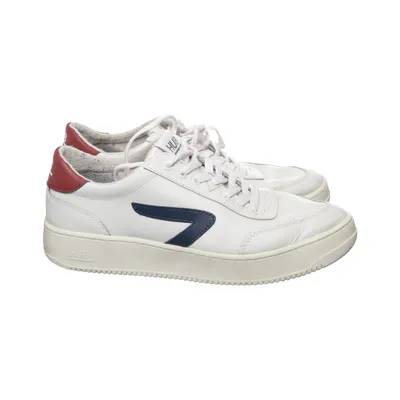 Baskets (Blanc, Bleu, Rouge) de Hub