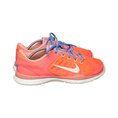 Baskets (Orange, Bleu, Rose) de Nike Training