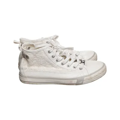 Sneakers (White) from Mustang True Denim