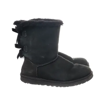 Boots (Classic Short) från UGG Skinn