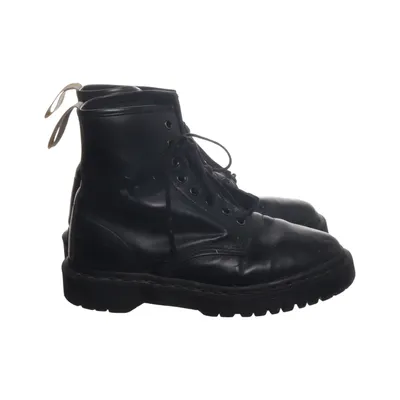 Laced boots (Black) from Dr. Martens