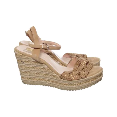 Wedges (Beige) from Kanna Leather