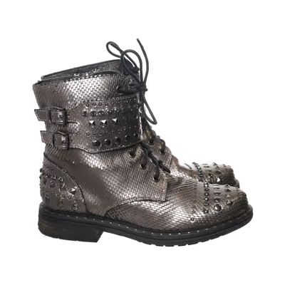 Laced boots (Silver) from Ralph Harrison