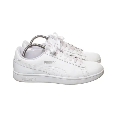 Sneakers (Smash V2) from Puma
