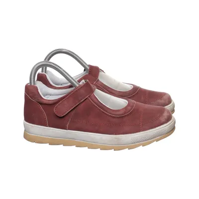 Slip-ons (Red) from Ambellis