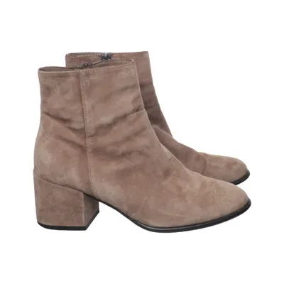 Bottes à talons (Beige) de Andrea Puccini
