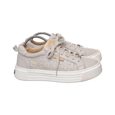 Sneakers (Beige) from Carmela Leather