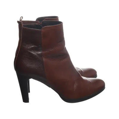 Heeled boots (Brown) from Manfield