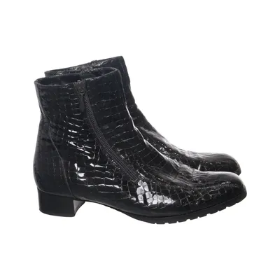 Ankle boots (Black) from Alexandria