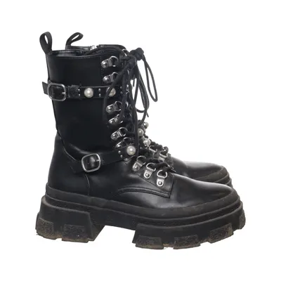 Laced boots (Black) from Zara