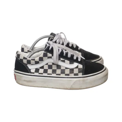 Sneakers (Old Skool) from Vans Leather