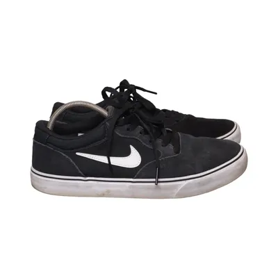 Sneakers (SB Chron 2) from Nike SB