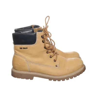 Laced boots (Beige, Black) from Tom Tailor