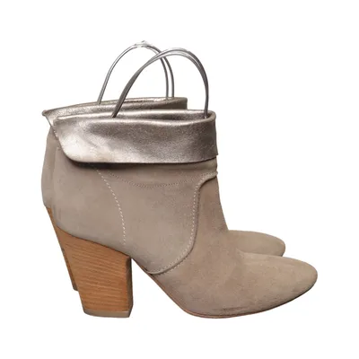 Stövletter (Beige, Guldfärgad) från Vic Skinn