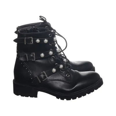 Laced boots (G-7639) from Marquiiz