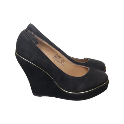Wedges (Black) from Buffalo Girl