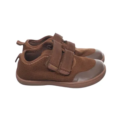 Chaussons de gymnastique (Marron) de Little