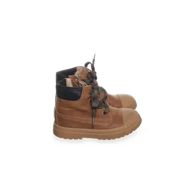 Laced boots (Brown) from Shoesme
