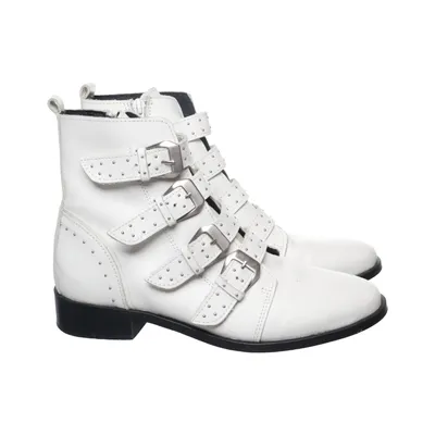 Boots (Vit) från SPM Skinn