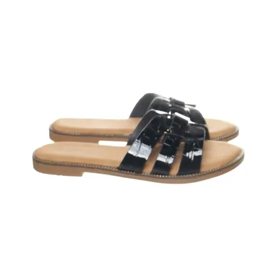Slip-ins (Black, Brown) from Queen Vivi