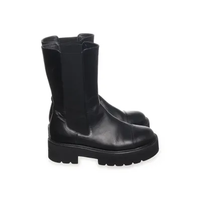 Chelsea boots (Black) from Stuart Weitzman