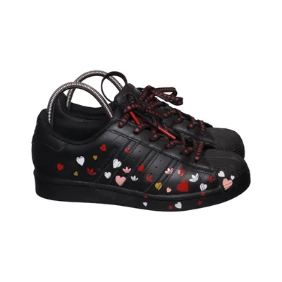 Sneakers (Superstar) from Adidas