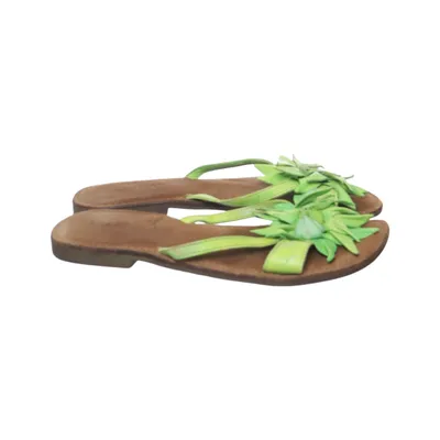 Flip-flops (Green) from Lazamani Polyurethane