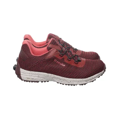 Walking shoes (Red) from Treksta
