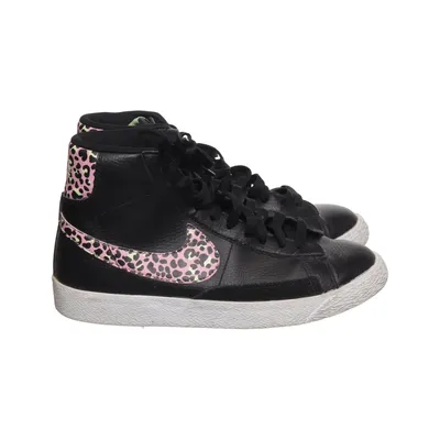 Sneakers (Blazer Mid) from Nike