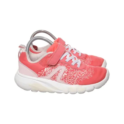Trainers (Soft 140 Jr) from Newfeel Polyurethane