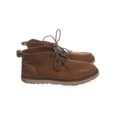 Boots (Neumel Unlined Leather Boot 1020369) från UGG