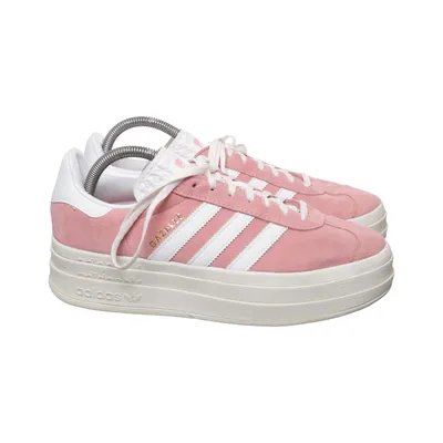 Sneakers (Gazelle Bold, ungetragen ) från Adidas Mocka