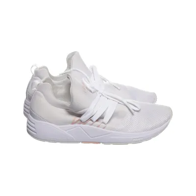Trainers (White) from Arkk