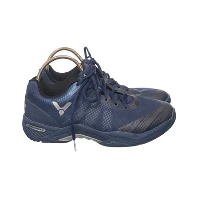 Baskets (S82) de Victor