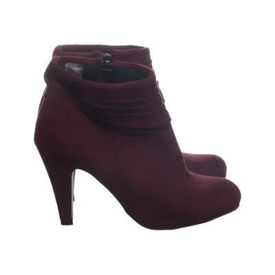 Heeled boots (Red) from Magic