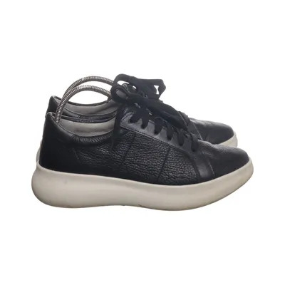 Sneakers (Sort, Hvid) fra VitaForm