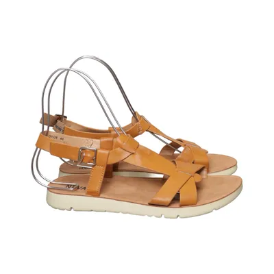 Sandals (Brown) from Nevada Polyurethane