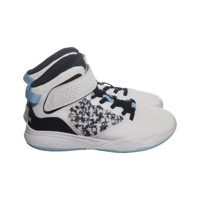 Basketball shoes (Se 100 High Jr White) from Tarmak