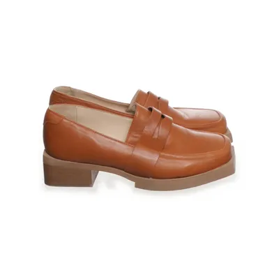 Loafers (Brun) från Each x Other