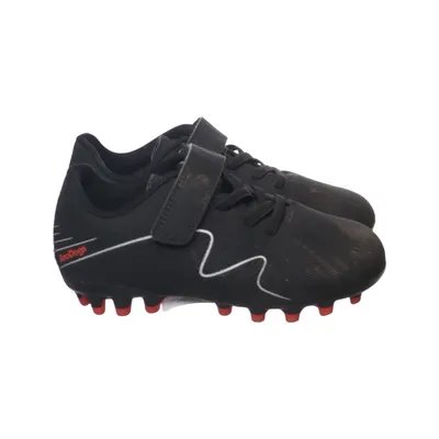 Football shoes (Doodogs) from DooDogs
