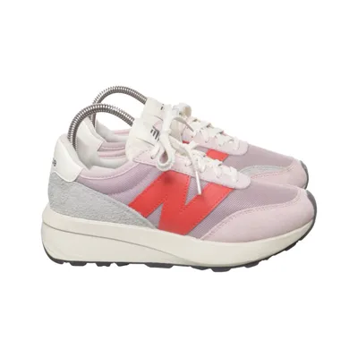 Träningsskor (370) från New Balance Skinn