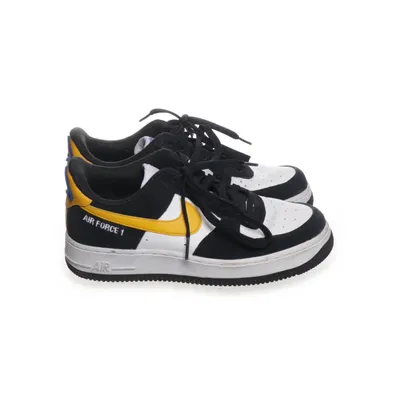 Trainers (Black, White, Yellow) from Nike