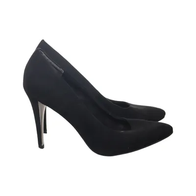 Pumps (Black) from Limelight
