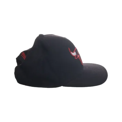 Baseball cap (Black, Red) from Mitchell & Ness Wool
