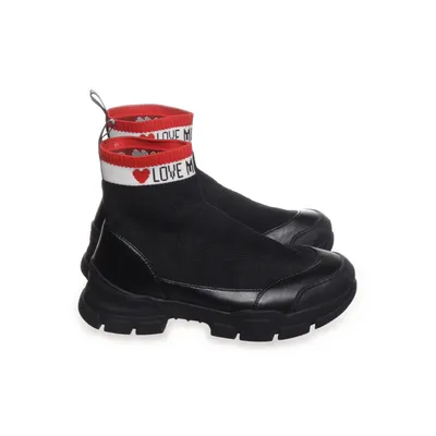 Sneakers (Svart, Röd, Vit) från Love Moschino