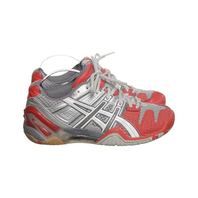 Trainers (E162N) from Asics
