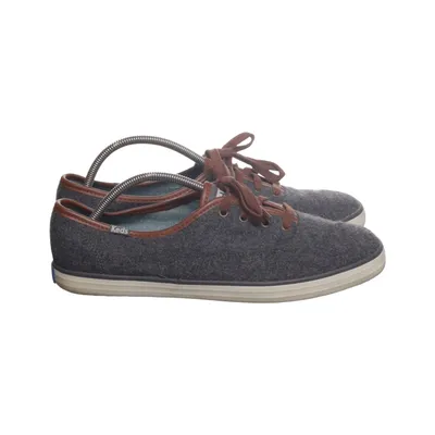 Sneakers (Gray) from Keds