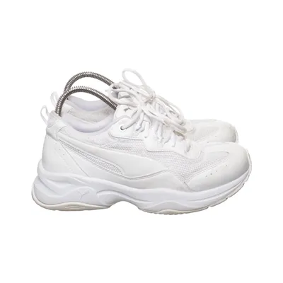 Trainers (White) from Puma